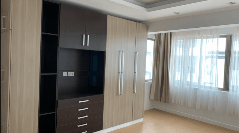 4‑bedroom en‑suite residences with DSQ at Tarrow Apartments